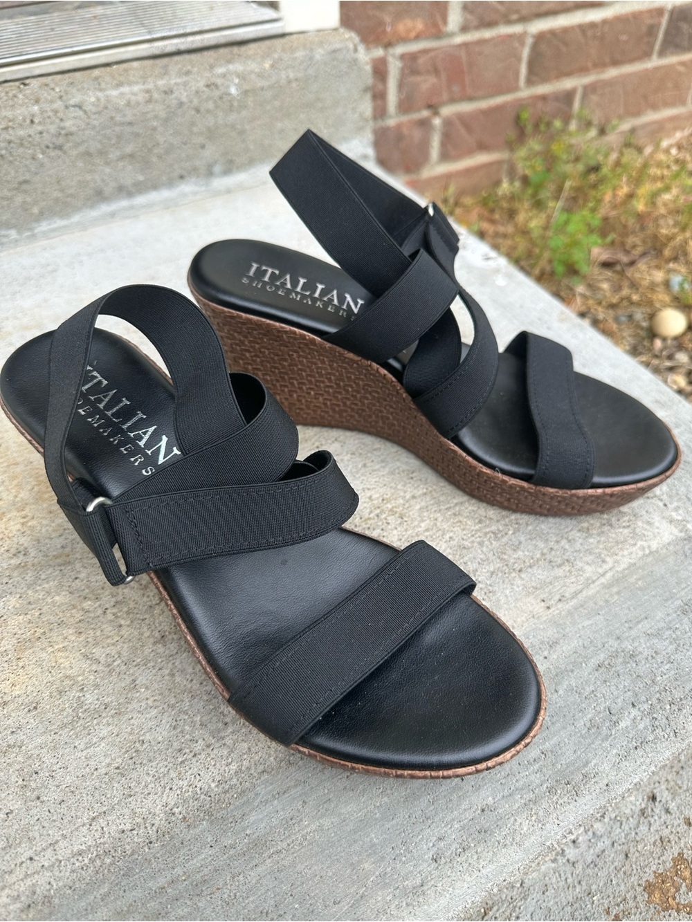 Italian Shoemakers Black Elastic Strap Wedge Sandals